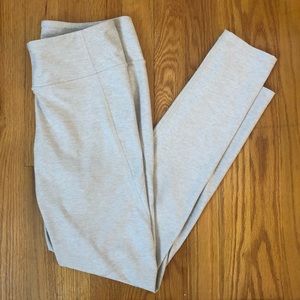 Outdoor Voices Warmup Leggings- oatmeal Sz Medium